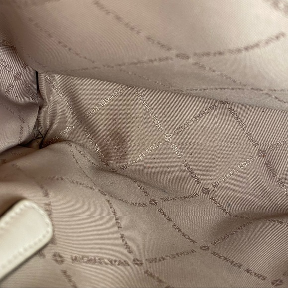 Michael Kors shoulder/ handbag - Picture 6 of 11